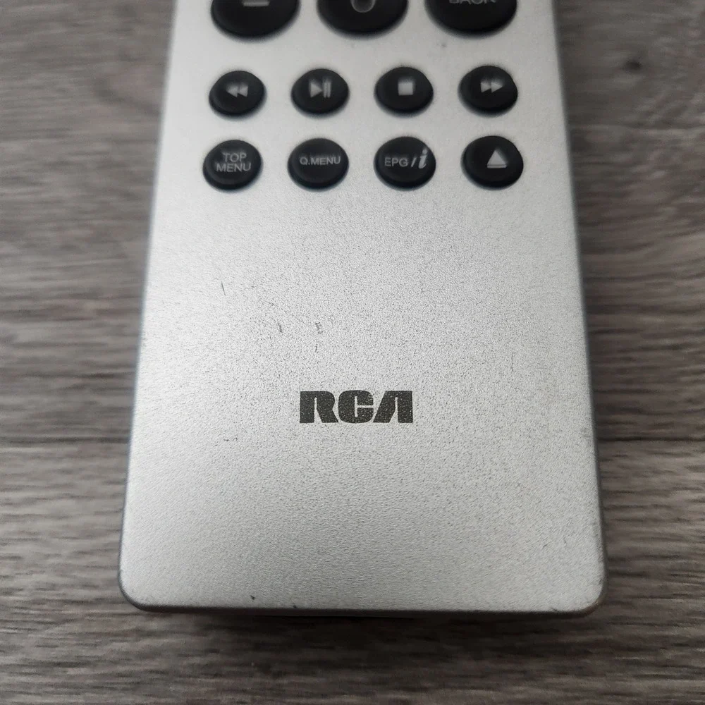 RCA Universal‎ TV Remote Control Silver Black Power Volume Channel Numbersq¹